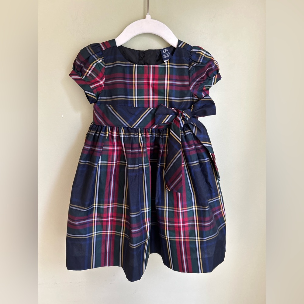 Gap Tartan Plaid Holiday Dress 12-18 mos. Short puff sleeve, bow waistband. Nice